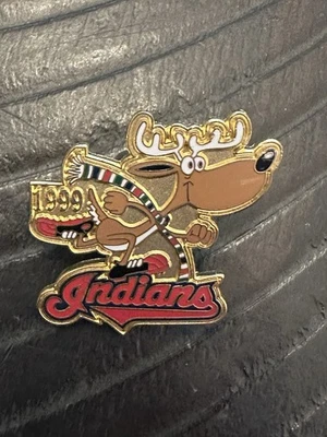 Cleveland Indians (Guardians) Lapel Pin 1999 Limited Edition Gold Reindeer - Image 1 of 2