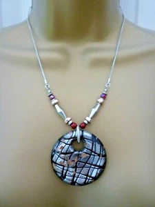 Silber Rot Schwarz Gold Glitzer Glas Kreis Anhänger Halskette Modeschmuck - Bild 1 von 7