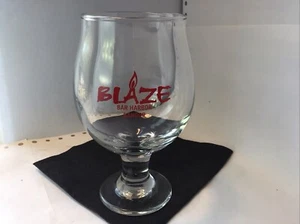 Bicchiere birra Blaze ristorante bar logo rosso diventa reale Get Maine Bangor Bar Harbor - Foto 1 di 7