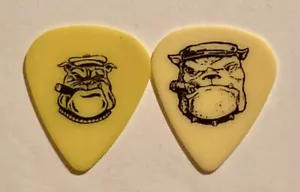 SHEER TERROR #3 LARGE & SMALL YELLOW BULLDOG WITH CIGAR 2 GUITAR PICK SET NYHC - Bild 1 von 2