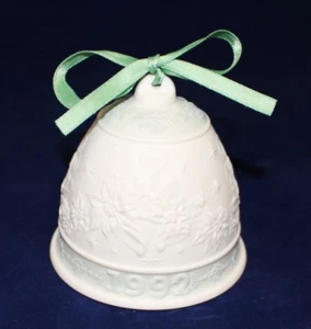 Lladro 1992 Jahresporzellan Biskuit Weihnachtsglocke Ornament mit grünem Band - Bild 1 von 5