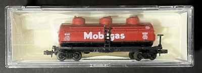 Life Like N Scale #7766 3 Dome Tank Car MOBIL GAS TANKER With Case - Image 1 of 4