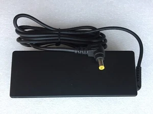 New Original Fujitsu Laptop Charger AC Adapter Power Supply FMV-AC323B 19V 5.27A - Picture 1 of 3