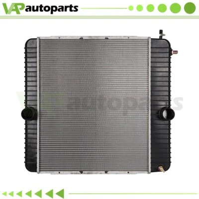 Radiador de aluminio para camión 02-07 International 4200 4300 4400 Series Foto 1 de 4