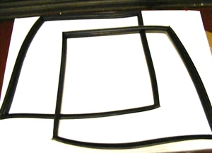 Range Rover Classic 3.9 & 4.2 4 türig hinten Vierteldichtung weich und hart Armaturenbrett Paar - Bild 1 von 3