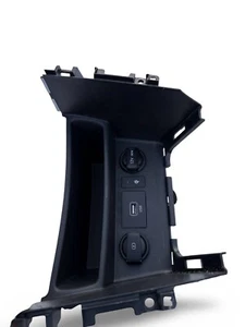 84681J9250 ASHTRAY / 5523257 FOR HYUNDAI KONA ESSENCE 2WD - Picture 1 of 9