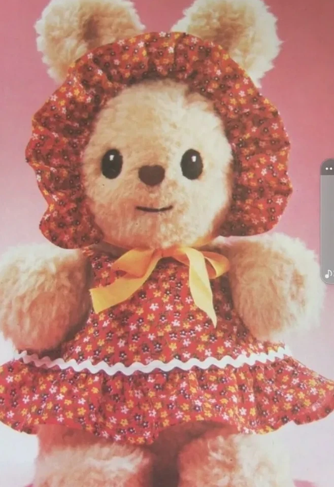 Vintage SEWING PATTERN  EASTER BUNNY PUPPET TOY  - Image 1 of 1