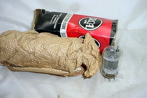 NOS RCA 6524 Tube Ham Radio Transmitter - Picture 1 of 4