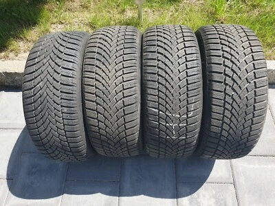 Winterreifen Bridgestone 205/50 R17 93H ohne Felge - Bild 1 von 4