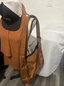 Bolso de hombro Baggu de nailon - marrón - Imagen 1 de 11