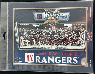 NUEVA foto del equipo Rangers Winter Classic 2018 foto 8x10 con licencia y empaquetada de la NHL Foto 1 de 2