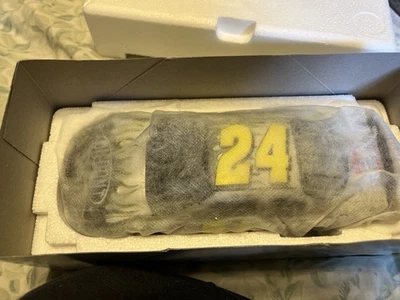 Jeff Gordon #24 Dupont / HMS 20 aniversario 2004 Monte Carlo escala 1:24 Foto 1 de 3