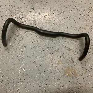 Specialized Hover Alloy Drop Handlebar 31.8 x 44cm 15mm Rise 12° Flare - Picture 1 of 9