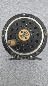 Vintage Pflueger Medalist 1494 Fly Reel Diamolite Line Guard USA - Picture 1 of 6