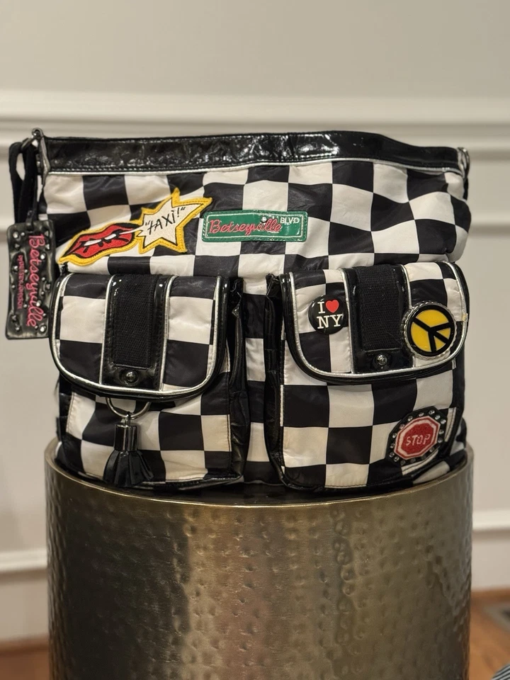 Betsey Johnson Betseyville Grande Nylon Cartera/Bolso Mensajero Taxi Cabina Tema ¡DIVERTIDO! Foto 1 de 4