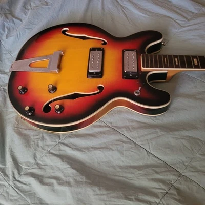 1967 - 1974 Univox 12 cuerdas es 335 copia Foto 1 de 4