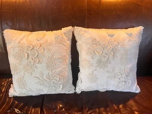 Elie Tahari Home-pair of 18" CreamThrow Pillow Crewel Flowers Beaded Leaves - Picture 1 of 10