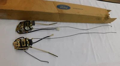 NOS OEM Ford 1991 1996 Escort Door Latch Pair 1992 1993 1994 1995 Latches NonPwr - Image 1 of 4