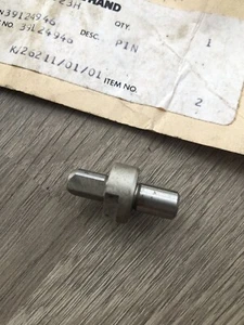 INGERSOLL RAND AIR COMPRESSOR LOCATING PIN 39124946 SPRE PARTS  - Foto 1 di 6