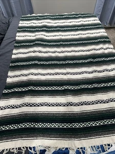 Vintage mexikanische Decke Serape: grün, grau & schwarz 52" x 75" - Bild 1 von 10