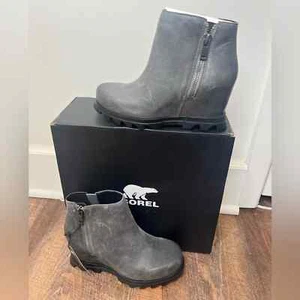 Sorel Quarry/Black Woman’s Joan of Arctic Leather Waterproof Wedge III Zip Boots - Picture 1 of 16