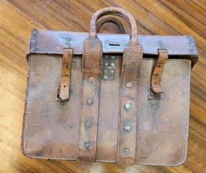 DAMAGED TO RESTORE Antique leather document case railwayana GWR STAGE FILM PROP. - Picture 1 of 24