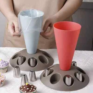1Set Pastry Bag Stand Piping Bag Stand with 8 Icing Holder Slots Cream Icing Tip - Picture 1 of 12