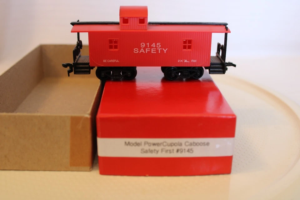 HO Scale Model Power, 33' Caboose, Safety First, Red, #9145Built RTR - Image 1 of 4