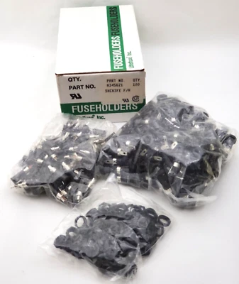 Box of 100 Littelfuse H345621 Panel Mount Enclosed Fuse Holders For 5x20mm Fuses - Image 1 of 4