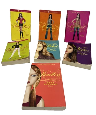 Pretty Little Liars Paperback Collection Lot of 7 Good Condition Young Adult Foto 1 de 4