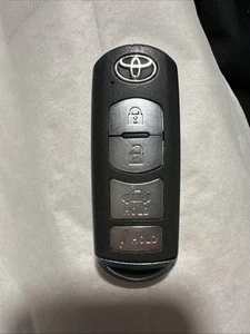 2018 Toyota Yaris - Picture 1 of 3