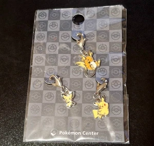 Pokemon Center Schlüsselanhänger Charm Clip Pichu, Pikachu, Raichu Official Poke Store - Bild 1 von 2