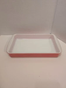 Vintage PYREX Flamingo Pink 232 Rectangle 2 Qt Casserole Baking Dish Kitchen USA - Picture 1 of 6