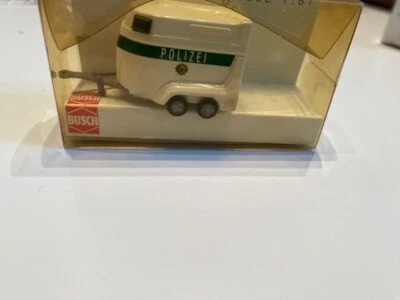Busch 44910 Pferdeanhänger  Polizei  2 - achser weiß mit OVP 1:87 HO - Bild 1 von 2