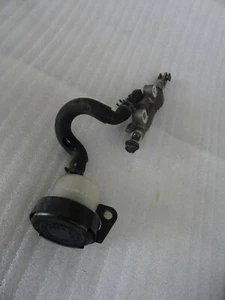 E1. Yamaha YZF 750 R 4HN Hauptbremszylinder Hinterbremse  - Bild 1 von 4