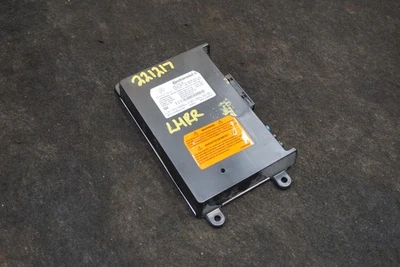 Emergency Call Module 2059008704 Mercedes S-Class S600 S550 S63 W222 2015-16 - Image 1 of 4