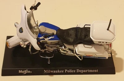 Moto Harley Davidson 1:18 Maisto Milwaukee Police Department Nuova No Confezione - Immagine 1 di 4