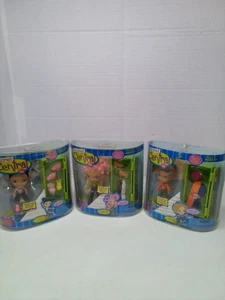 Juego de 3 Muñecas Secret Central Class of '04 Magenta Lucy Dean Vintage Hasbro - Imagen 1 de 11