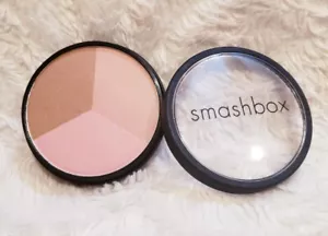 SMASHBOX Lights Up! Blush Trio pressed face powder full size .33 oz / 9.5 g NEW - Picture 1 of 4