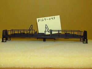 P129-045 BLACK CHASSIS W/ RAILINGS FOR CENTURY 415 DIESEL BY IHC MEHANO HO NEW