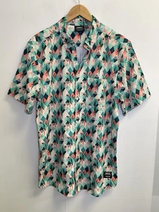 WESC Hawaiian Shirt Mens M Floral Micro Print Performance Light Colorful Parrot - Picture 1 of 6