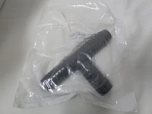 Lasco Fitting 3/4" Tee Poly Pipe Insert #22527 NEW - Picture 1 of 3