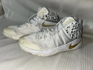 Nike Kyrie 2 2016 Nikeid Multicolor 843253-998. Zapatilla deportiva para hombre talla 10,5 - Imagen 1 de 7