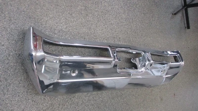 Parachoques trasero Buick Skylark and GS 1971 Foto 1 de 4