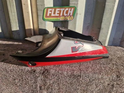 Aprilia RSV1000 2004 mille gen 1 asiento trasero carenado paneles traseros plástico Foto 1 de 4