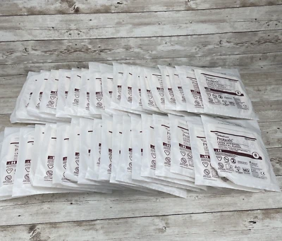 Protexis Latex HYDROGEL Coating Surgical Gloves *36 Pair* Size: 8 *See Date* - Imagem 1 de 4