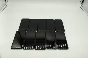 LOT DE 10 Apple iPhone 7 128 Go Verrouillé - Telus - NOIR - LIRE - Photo 1 sur 1