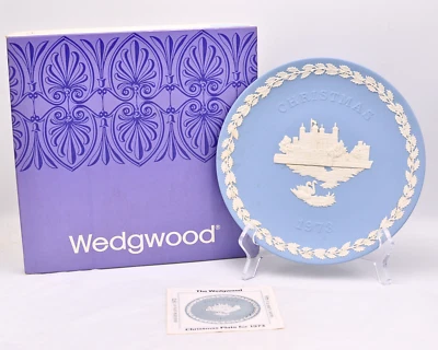 Plato de Navidad Wedgwood 1973 en caja: Torre de Londres 1973  Foto 1 de 4