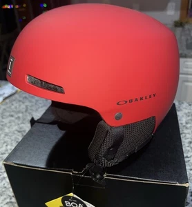 Oakley Mod 1 Pro MIPS Snow Helmet Unisex Adult Size L (59-61 Cm) Red FOS900586 - Picture 1 of 18