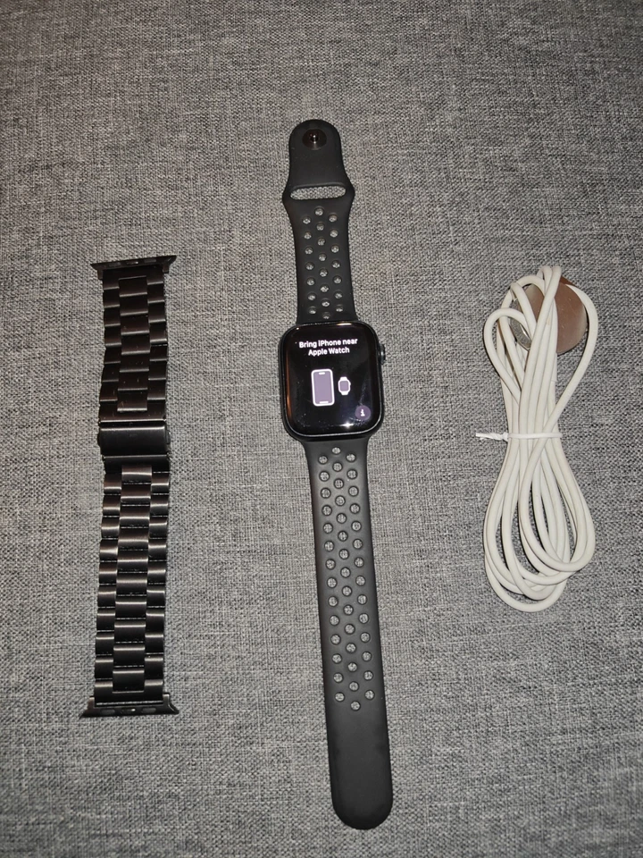 Apple Watch Series 8 GPS/LTE 45mm Midnight Aluminum Case Sport Band  - Image 1 of 4